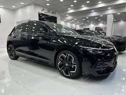 VOLKSWAGEN GOLF 8.5 R à louer à Nador